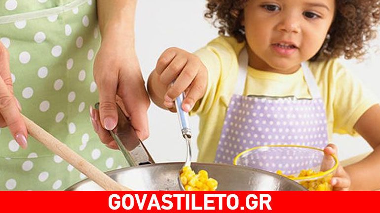 3+1 διατροφικοί κανόνες που βάζουν οι μαμάδες αλλά δεν τους τηρούν